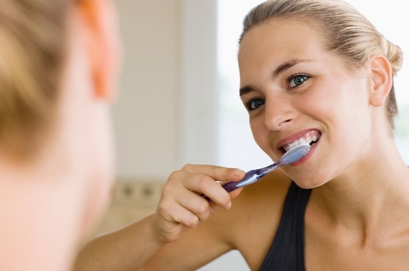 How Long Should You Wait To Eat After Brushing Your Teeth? The Heart